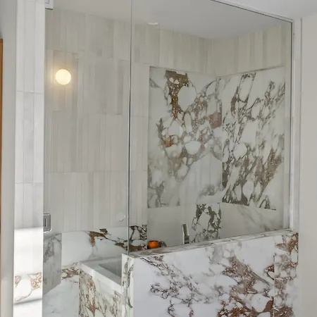 Luxury Design With Local Art *