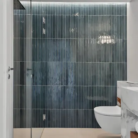 Apartment Luxury Design With Local Art Haugesund