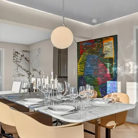 Luxury Design With Local Art Apartment Haugesund