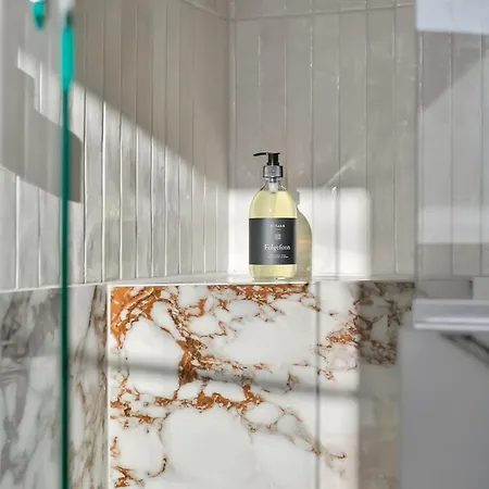 Luxury Design With Local Art * هايوغِسون